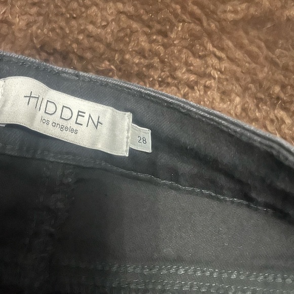 Buckle Hidden High Rise Cropped Black Jeans - Picture 10 of 12